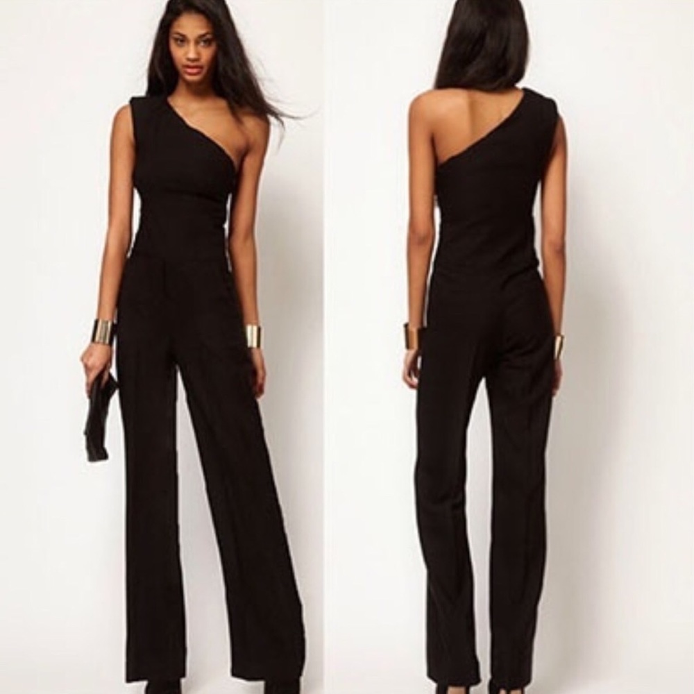 Black Romper (M) 🆕